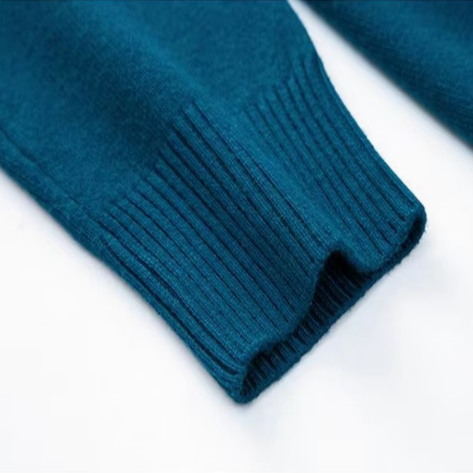 Alexander Men's Turtleneck Sweater – Luxurious Cashmere Blend for Ultimate Comfort