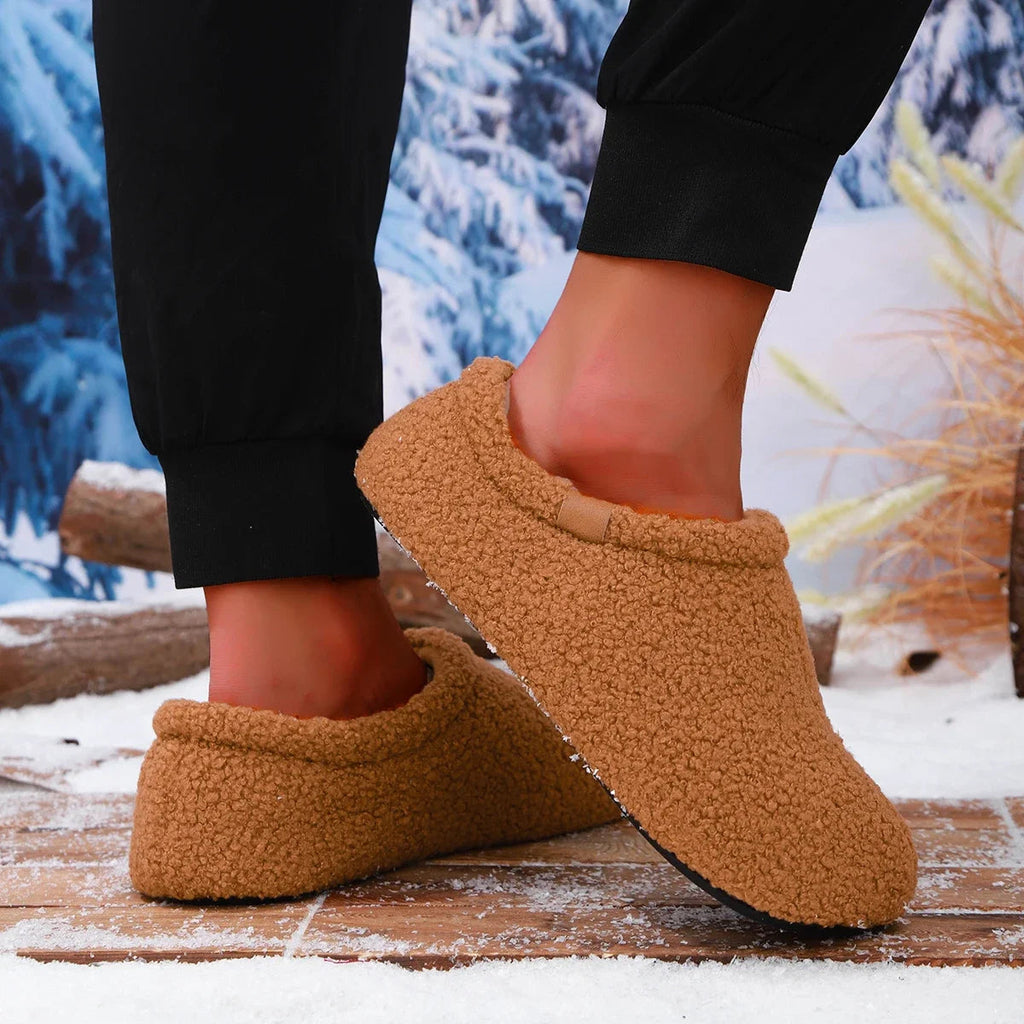Frostelle Unisex Teddy Fleece Slides – Ultra-Soft Plush Comfort for Indoor & Outdoor Use