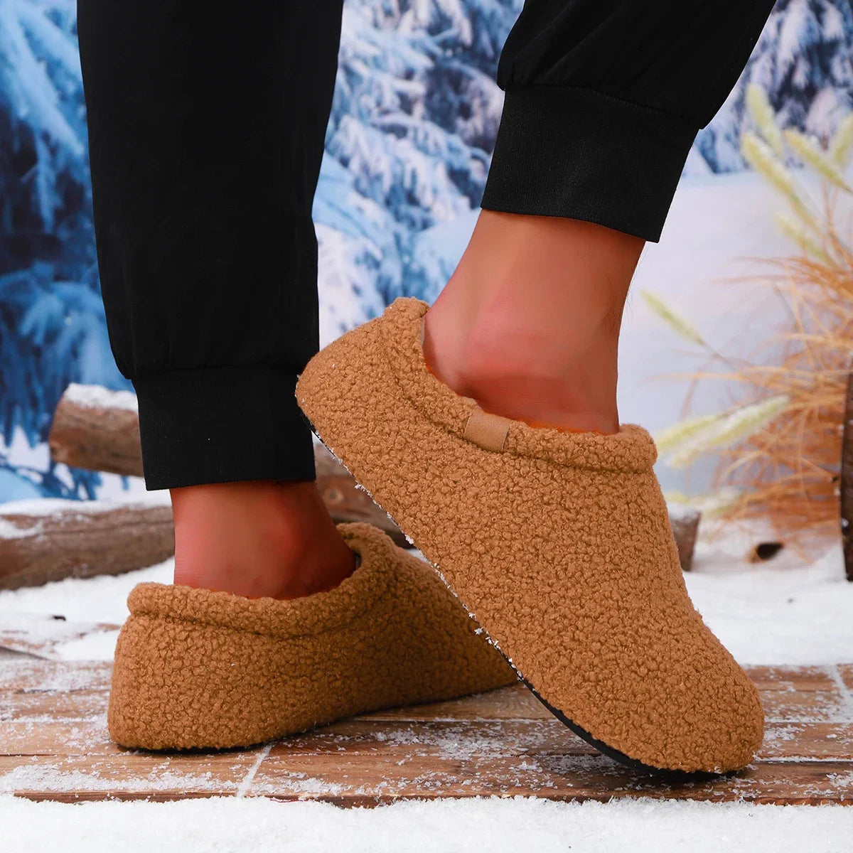 Frostelle Unisex Teddy Fleece Slides – Ultra-Soft Plush Comfort for Indoor & Outdoor Use