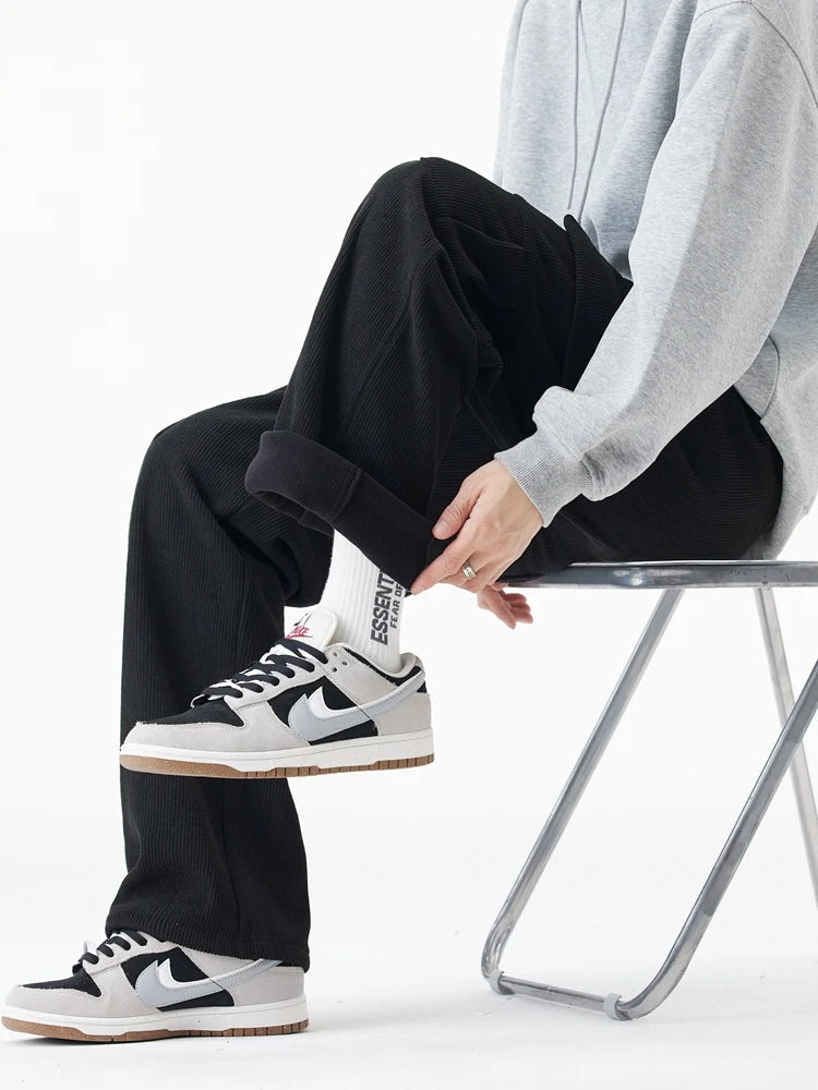 Hayes Tapered Corduroy Cargo Pants – Comfortable Stretch Fabric for Daily Wear