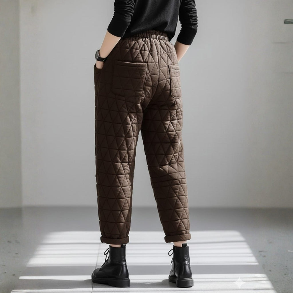 Elara Women's Diamond Quilted Thermal Cotton Jogger Pants