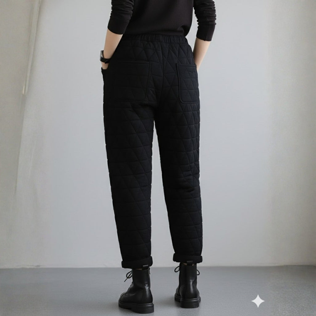 Elara Women's Diamond Quilted Thermal Cotton Jogger Pants