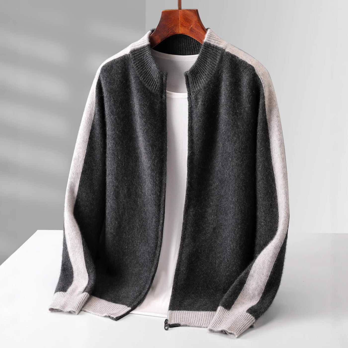 Elly Men's Lightweight Cashmere Jacket – Zip-Up with Contrasting Sleeve Design