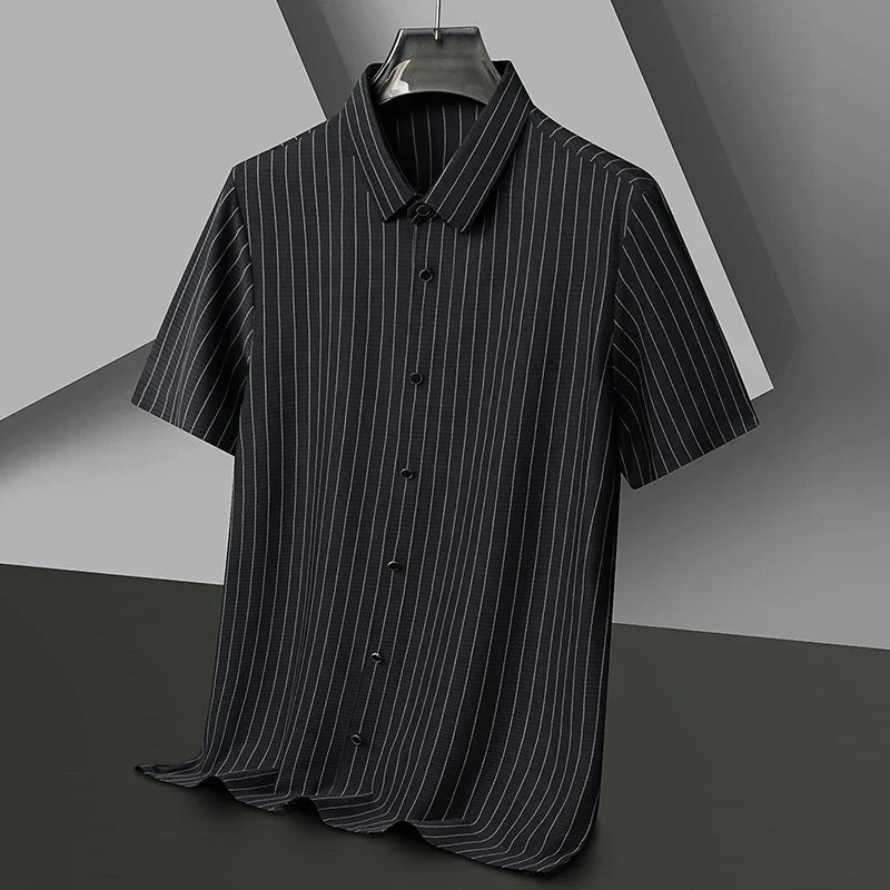 Felix Pinstripe Short-Sleeve Button-Up Shirt in Wrinkle-Resistant Stretch Fabric
