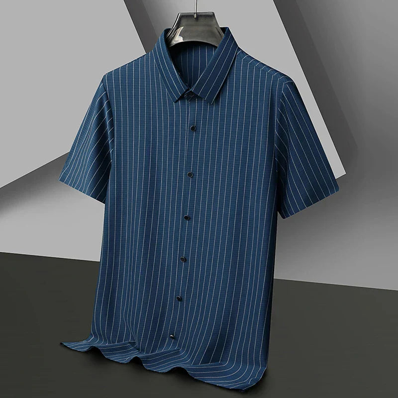 Felix Pinstripe Short-Sleeve Button-Up Shirt in Wrinkle-Resistant Stretch Fabric