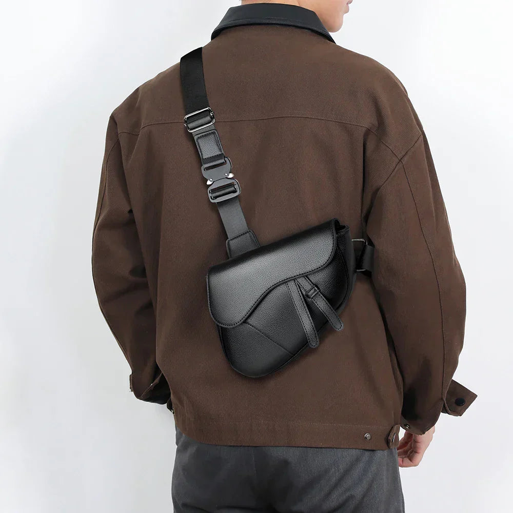 Ashby Saddle Crossbody Bag – Sustainable Leather Style with Adjustable Strap
