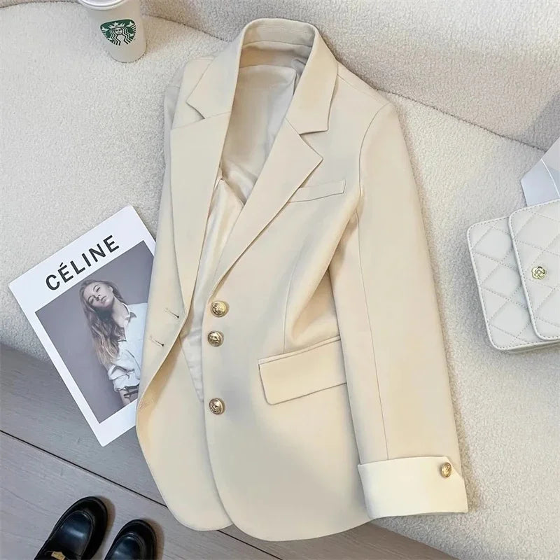 Ely Women's Lightweight Tailored Blazer with Front Pockets