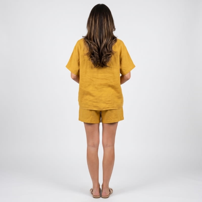 Brisa Linen Two-Piece Set – Batwing Round Neck Oversized Top Elastic Waist Shorts Casual Outfit