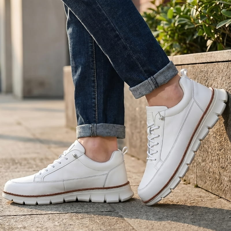 Jeorge Lightweight Lace Up Leather Sneakers – Cushioned Everyday Casual Shoes