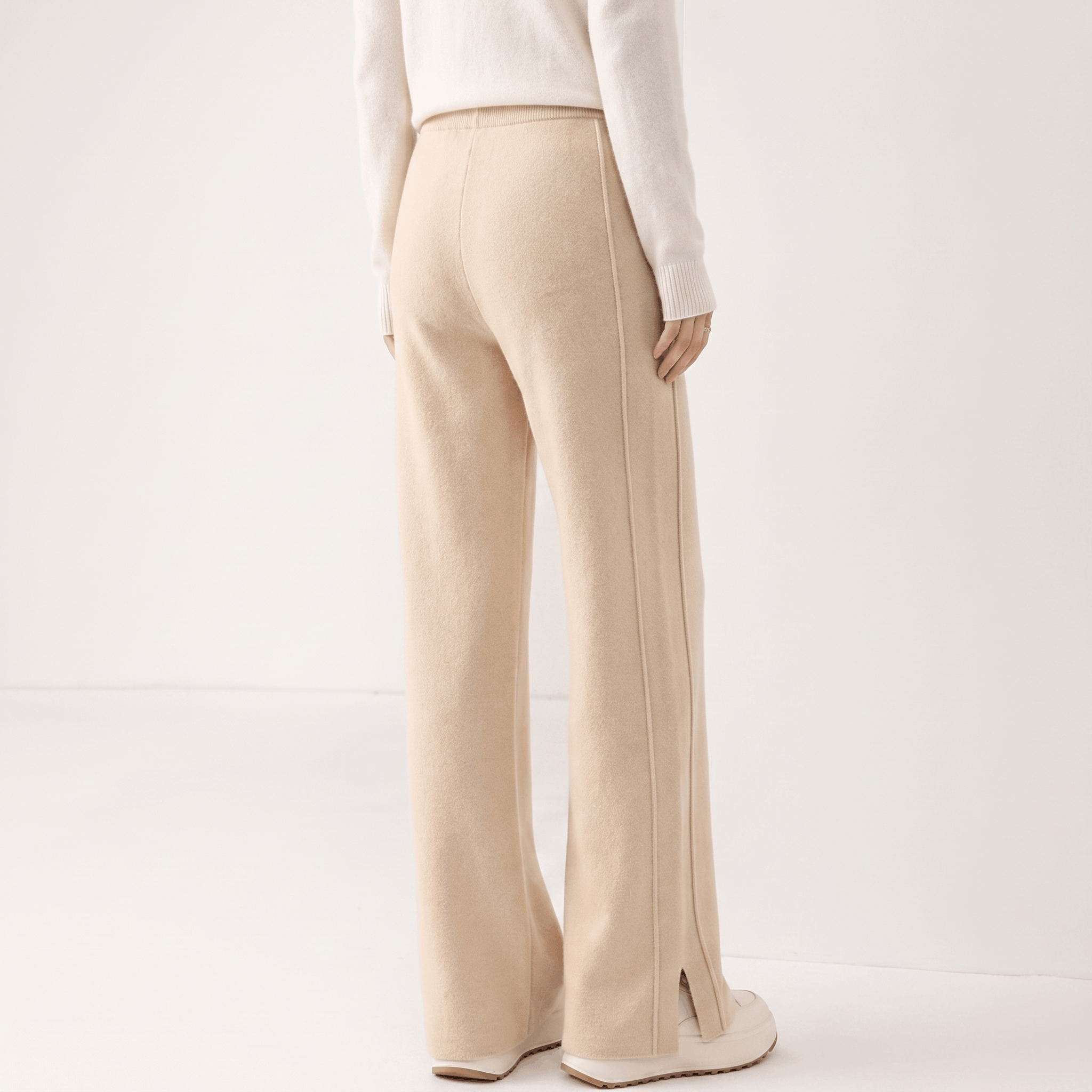Naomi Merino Wool Sweatpants – Tailored Straight-Leg Pants