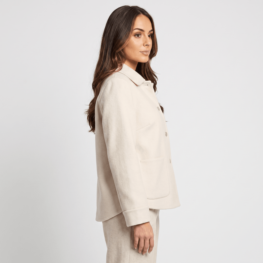 Liora Soft Wool Short Coat – Doll-Collar Snap-Button Patch-Pocket Outerwear