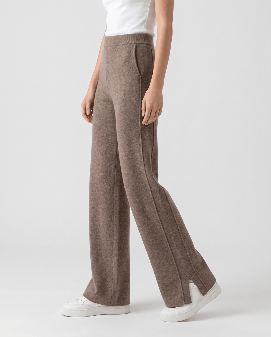 Tailored Merino Wool Sweatpants – Straight-Leg, Side Pockets & Split Hem | Isla