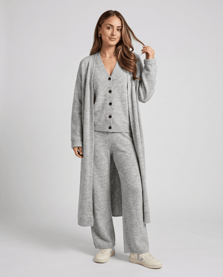 Three-Piece Loungewear Set – Long Cardigan Coat, Knit Vest & Wide-Leg Pants | Freeda