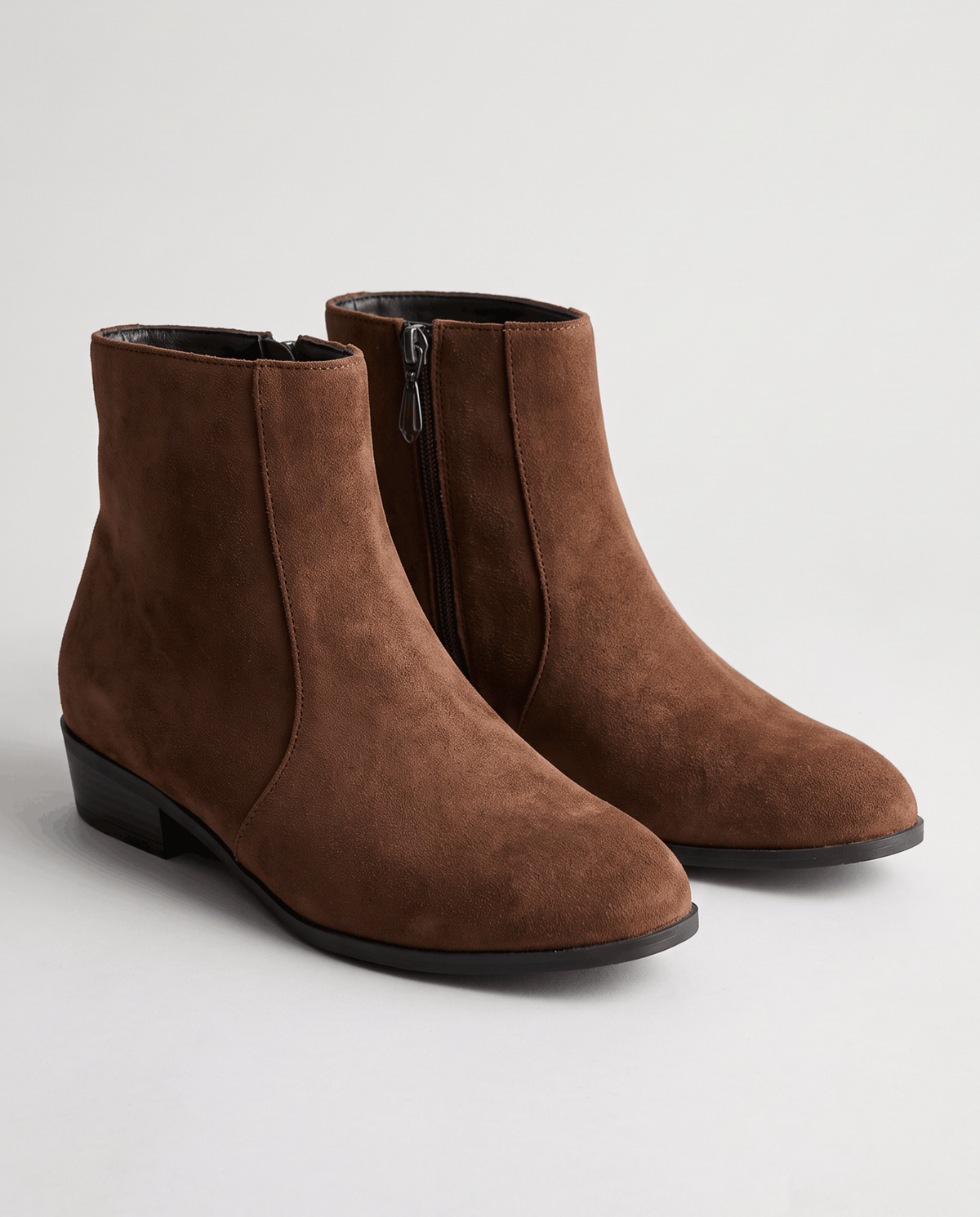 Women's block heel ankle boots in brown suede-look with side zip