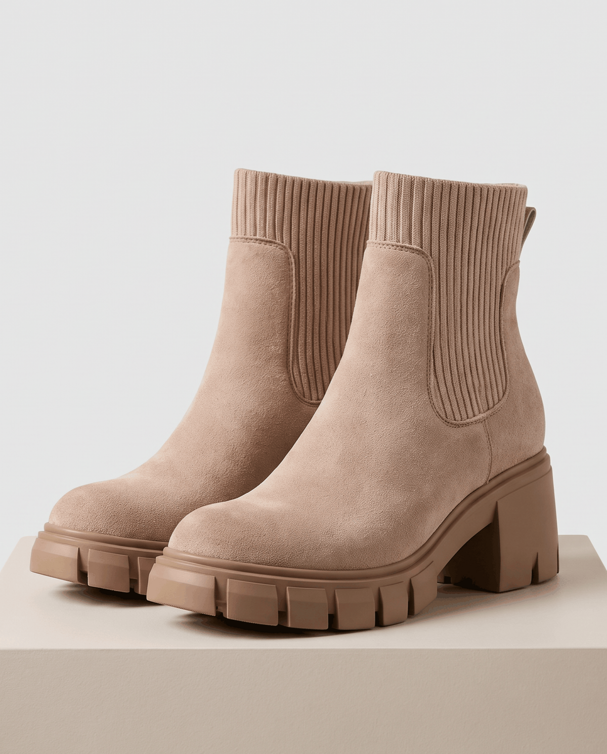 Women's suede platform Chelsea boots in apricot with lugged sole